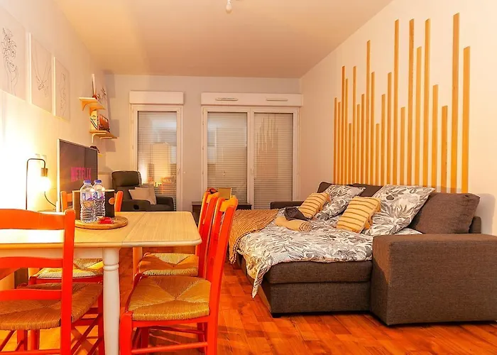 Escapade A Meaux-terrasse Et Proche De Disneyland شقة